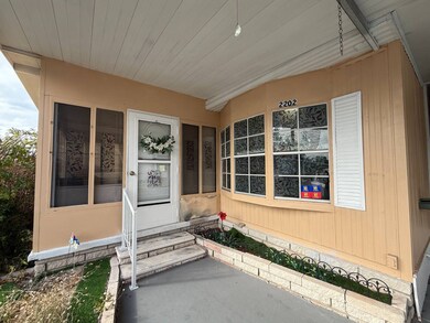 2202 Miramont Cir, Valrico, FL 33594 - photo 3