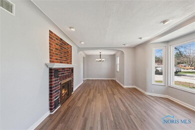 3105 W Laskey Rd, Toledo, OH 43613 - photo 6