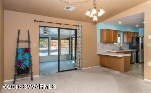 008_Dining Area[1]