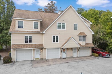 721 Mammoth Rd unit 9, Manchester, NH 03104 - photo 2