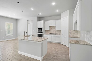 30819 Raleigh Creek Dr, Tomball, TX 77375 - photo 3