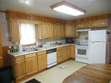 38 Liberty St, Swanton, VT 05488 - photo 3