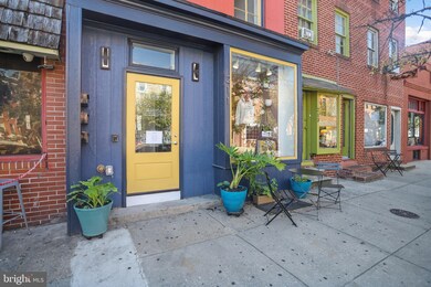 211 W Read St, Baltimore, MD 21201 - photo 2