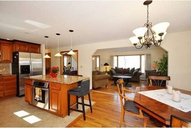 153 Cox St, Hudson, MA 01749 - photo 4