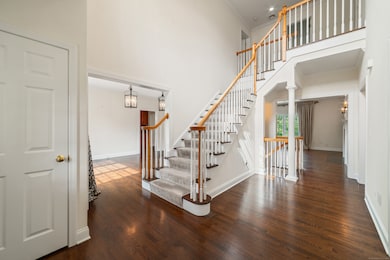 1 Hampshire Ct, Middlebury, CT 06762 - photo 2