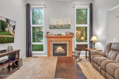 8702 EMBER GLEN PASS Living Room