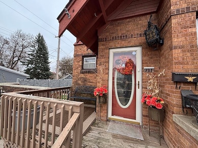 711 W 4th St, Yankton, SD 57078 - photo 4