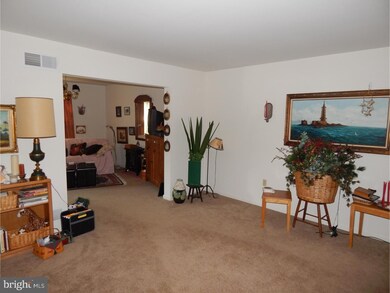 1023 Whitford Dr, Reading, PA 19605 - photo 7