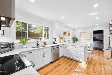 4901 Baylor Ct, Raleigh, NC 27609 - photo 4