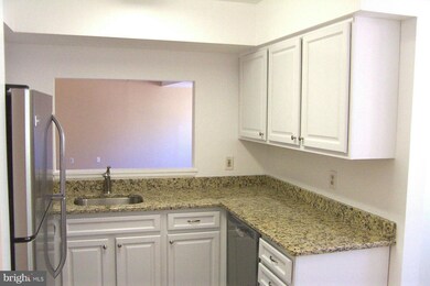 6911 Jones View Dr unit 3C, Baltimore, MD 21209 - photo 3