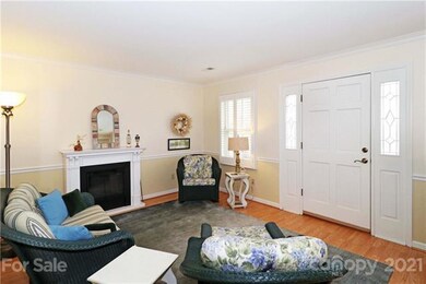 133 N Oakwood Dr unit 133, Statesville, NC 28677 - photo 4