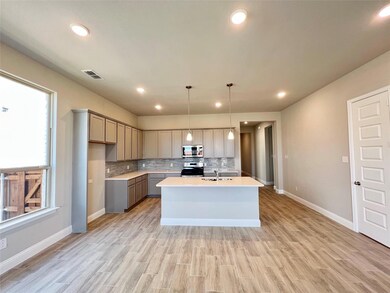 1323 Beach Blvd, Sherman, TX 75090 - photo 3