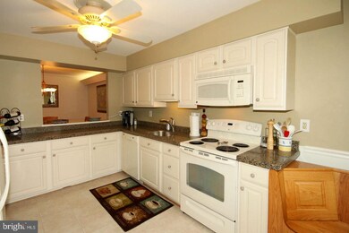 8003 Galla Knoll Cir, Springfield, VA 22153 - photo 7