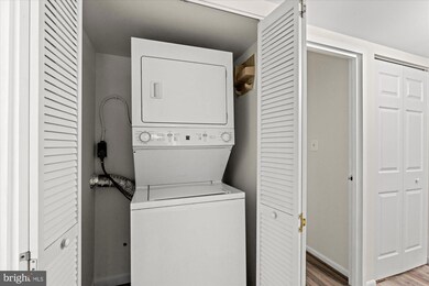 2245 Castle Rock Square unit 22C, Reston, VA 20191 - photo 4