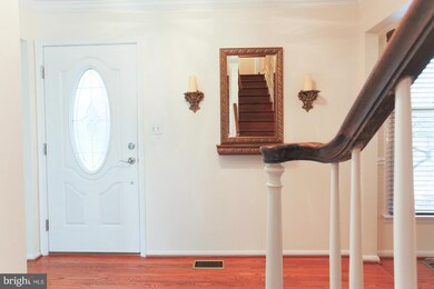 821 Rustic Ln, Lothian, MD 20711 - photo 3