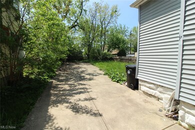 12914 Ferris Ave, Cleveland, OH 44105 - photo 3