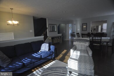 3909 Elkhorn Cir, Bowie, MD 20716 - photo 2