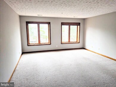 23140 Cobblestone Ln unit 303, California, MD 20619 - photo 4