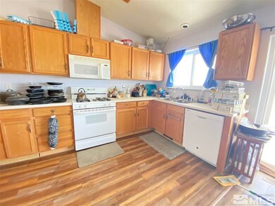 4465 Hawk Dr, Fallon, NV 89406 - photo 4