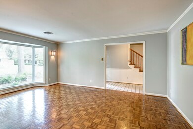 12111 Perthshire Rd, Houston, TX 77024 - photo 3