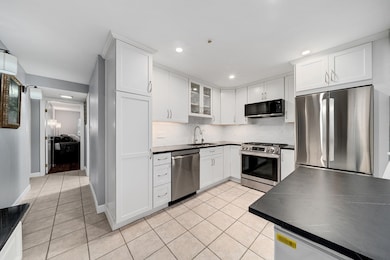 75 Edgelawn Ave unit 1, North Andover, MA 01845 - photo 2