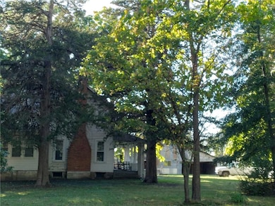 324 W Walnut St, Prescott, KS 66767 - photo 6