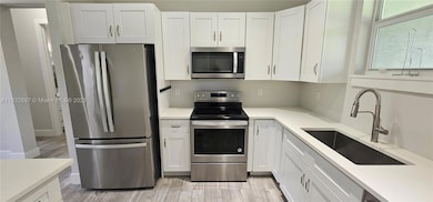 17186 84th Ct N, Loxahatchee, FL 33470 - photo 6