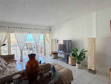 1950 S Ocean Dr unit 4B, Hallandale Beach, FL 33009 - photo 4