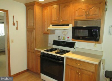 2513 Lakeview Ave, Sparrows Point, MD 21219 - photo 4