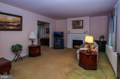 1405 Linden St, Reading, PA 19604 - photo 7