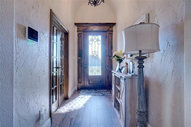 305 Lavender Cir, Springtown, TX 76082 - photo 5