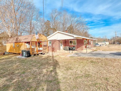 153 Shelton St, Linden, TN 37096 - photo 3