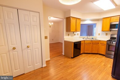 11970 Thurloe Dr, Lutherville Timonium, MD 21093 - photo 6