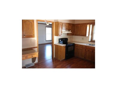 Features Planning Desk and Pantry.  Breakfast Nook