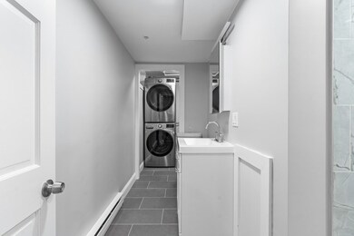 142 S Walnut St unit 3, Quincy, MA 02169 - photo 3