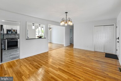 21 Sycamore Dr, Burlington, NJ 08016 - photo 7