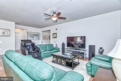 8980 Fascination Ct unit 216, Lorton, VA 22079 - photo 6