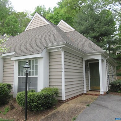 979 Devon Spring Ct, Charlottesville, VA 22903 - photo 2