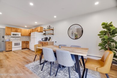 214 Falls Cir, Bushkill, PA 18324 - photo 4