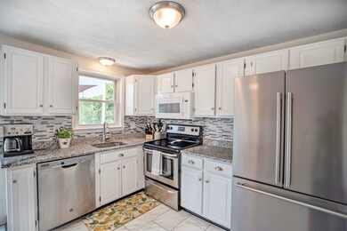 40 Old Auburn Rd, Derry, NH 03038 - photo 6