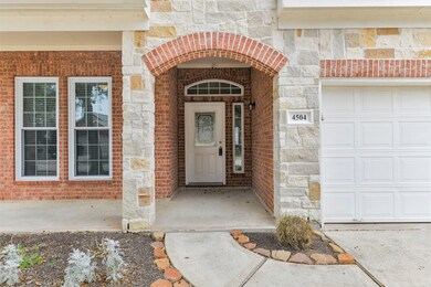 4504 Meridian Park Dr, Pearland, TX 77584 - photo 2