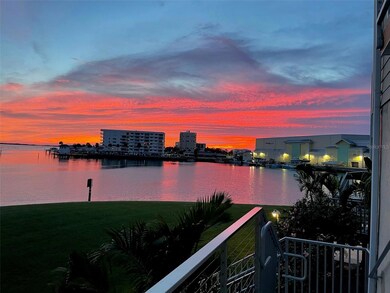 433 Paula Dr S unit 32, Dunedin, FL 34698 - photo 3