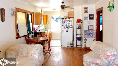 732 S 5th Ave E, Newton, IA 50208 - photo 2