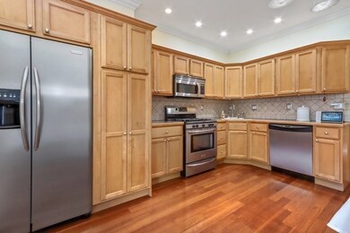 709 E 5th St unit 2, Boston, MA 02127 - photo 4