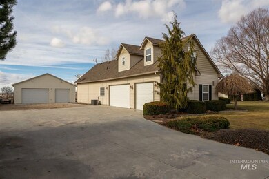 8265 S Danskin Ln, Meridian, ID 83642 - photo 3