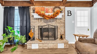 2009 Wildewood Dr, Ardmore, OK 73401 - photo 5