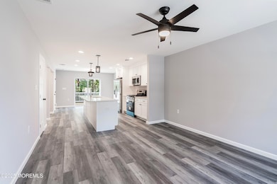 04-Living and Kitchen 1A