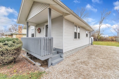 05-431 S Rosemary St-windowstill-re