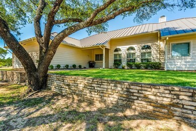 2603 Bob White Dr, Granbury, TX 76049 - photo 4