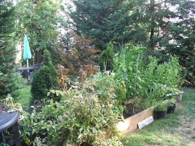 334 Paterson Plank Rd unit 1, Jersey City, NJ 07307 - photo 6